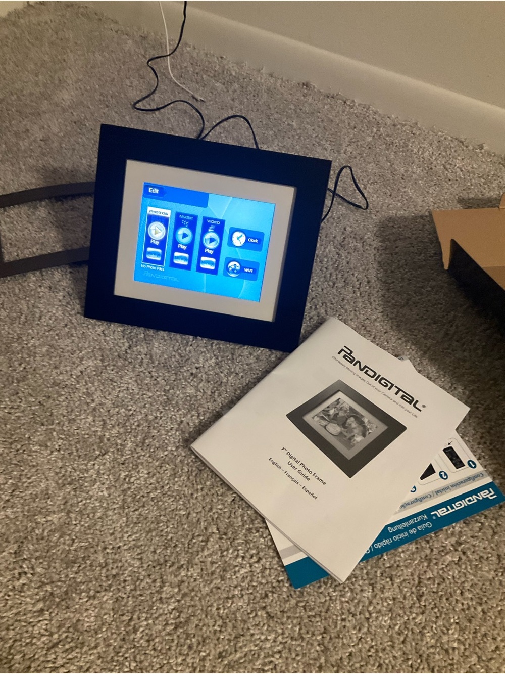 Pandigital Black Digital Photo Frame with Touchscreen Display
